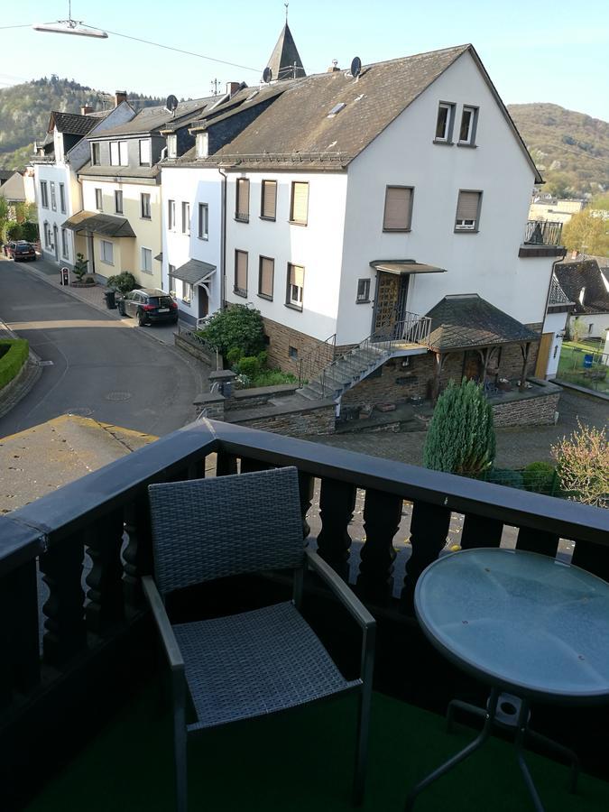 Gaestehaus Spies Bullay Exteriör bild